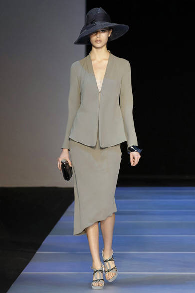 17_18_EM1_giorgio_armani <strong>GIORGIO ARMANI|ジョルジオ アルマーニ</strong> 2012年春夏コレクション速報
