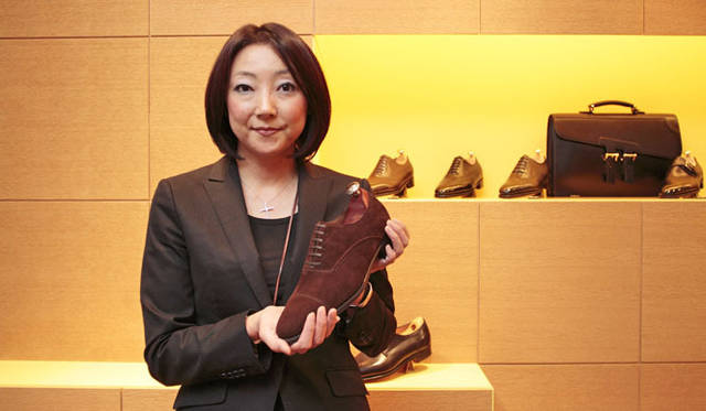 <strong>JOHN LOBB│ジョンロブ</strong>　ジョンロブ 『丸の内店』 松村安矢子さん