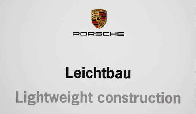 <strong>ポルシェ 911 カレラ テクニカルワークショップ開催</strong>