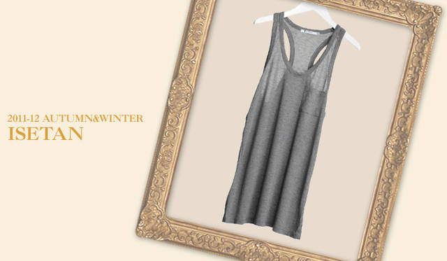 <strong>伊勢丹新宿店｜イセタンシンジュクテン</strong>　キーワードは“ノスタルジックモダン”<br />カラーもデザインも個性の強いジャケットとスカートの組み合わせを調和させるのは、マイルドなグレーのシンプルなトップス。<br />タンクトップ（T by Alexander wang）　8295円（T by アレキサンダー ワン／伊勢丹新宿店　Tel. 03-3352-1111[大代表]）