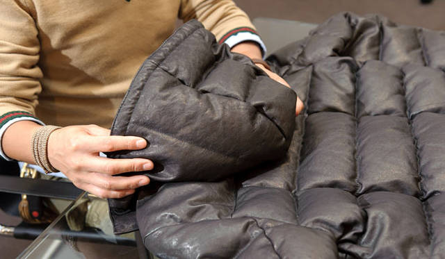 <strong>ESTNATION｜エストネーション</strong>　TATRAS×Lat40.8×ESTNATION別注レザーブルゾン 13万4400円（エストネーション）