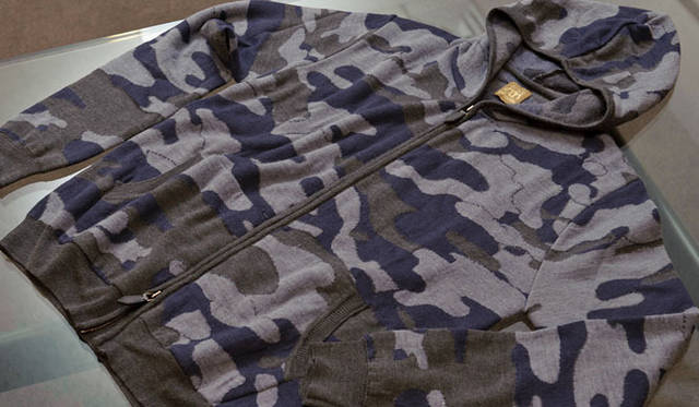 <strong>ESTNATION｜エストネーション</strong>　TRUSSARDI 1911別注ニットパーカ 9万300円（エストネーション）