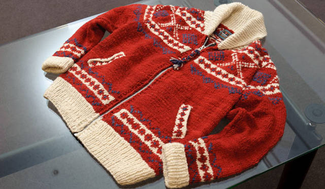 <strong>ESTNATION｜エストネーション</strong>　CHAMULAカウチンニット 3万1500円（エストネーション）