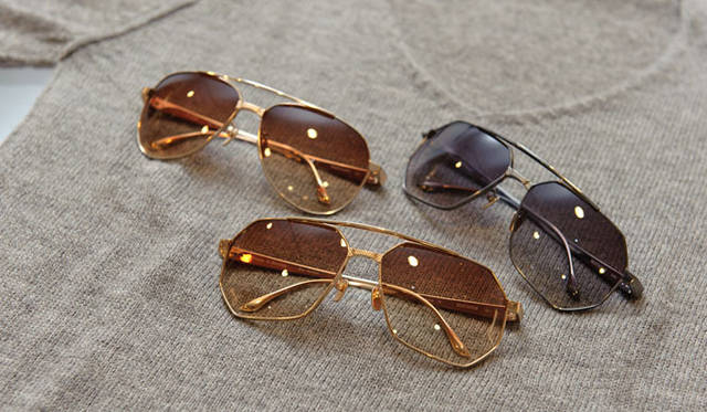 <strong>ESTNATION｜エストネーション</strong>　FRENCY & MERCURYサングラス 各3万4650円（エストネーション）