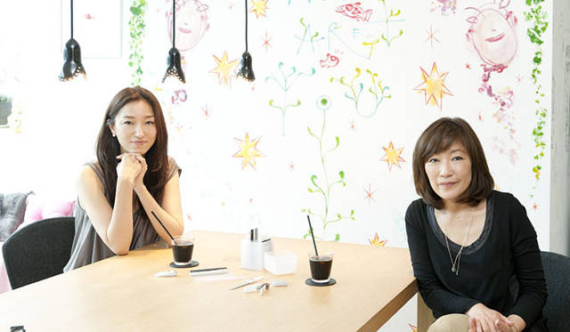 <strong>KOBAKO｜KOBAKO nails</strong>　六本木ミッドタウン『ukafe』にて、永富千晴さんと渡邉季穂さん