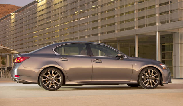 <strong>LEXUS GS350 F SPORT｜レクサス GS350 Fスポーツ</strong>