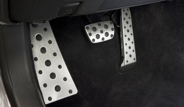 <strong>LEXUS GS350 F SPORT｜レクサス GS350 Fスポーツ</strong>