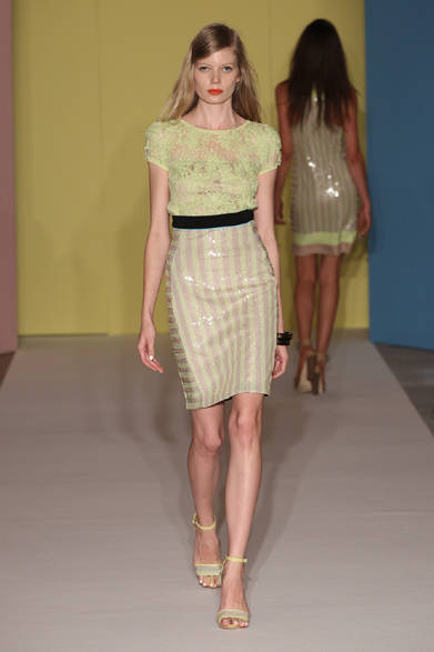 <strong>PAOLA FRANI｜パオラ フラーニ</strong>　2012年春夏コレクション速報