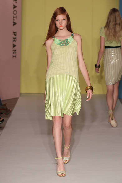 <strong>PAOLA FRANI｜パオラ フラーニ</strong>　2012年春夏コレクション速報