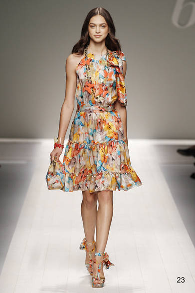 <strong>Blugirl｜ブルーガール</strong>　2012年春夏コレクション速報