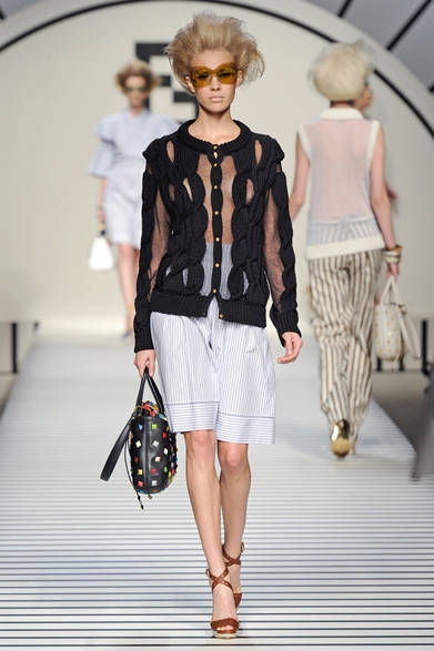 19_10_fendi <strong>FENDI|フェンディ</strong> 2012年春夏コレクション速報