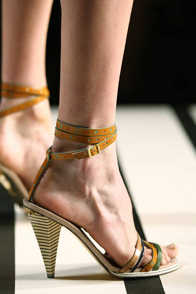 24_12b_fendi <strong>FENDI|フェンディ</strong> 2012年春夏コレクション速報