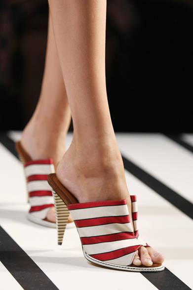 32_16b_fendi <strong>FENDI|フェンディ</strong> 2012年春夏コレクション速報