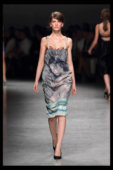 <strong>No21｜ヌメロ ヴェントゥーノ</strong>　2012年春夏コレクション速報