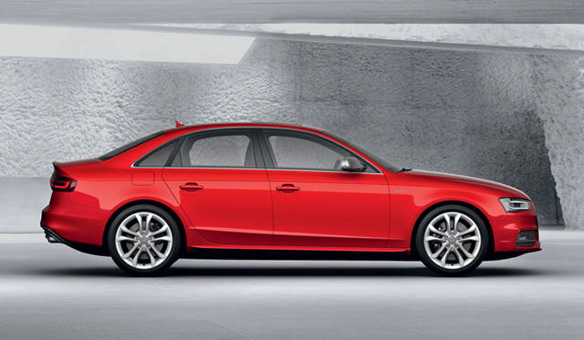 <strong>Audi S4 Sedan｜アウディ S4 セダン</strong>