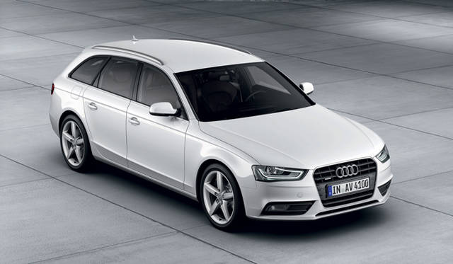 <strong>Audi A4 Avant｜アウディ A4 アバント</strong>