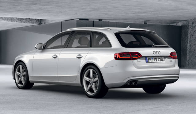 <strong>Audi A4 Avant｜アウディ A4 アバント</strong>