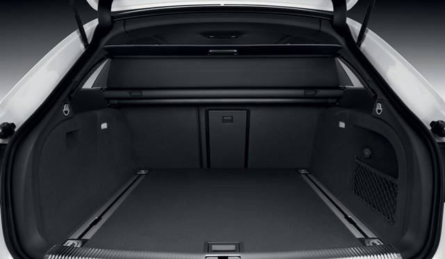 <strong>Audi A4 Allroad quattro｜アウディ A4 オールロード クワトロ</strong>