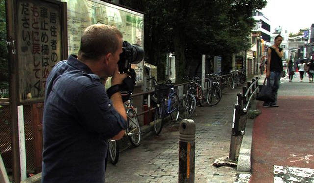 <strong>THE SARTORIALIST IN TOKYO</strong>　東京での撮影風景。