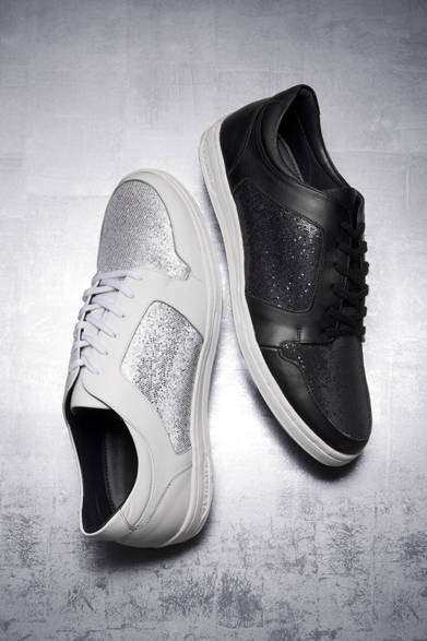 <strong>ck Calvin Klein｜ck カルバン・クライン</strong><br />「Winter Special Edition 2011」メンズ　スニーカー　各2万9400円