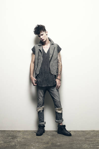 <strong>HOWL｜ハウル</strong>　