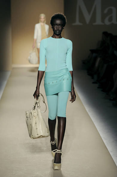 <strong>MaxMara｜マックスマーラ</strong>　2012年春夏コレクション速報