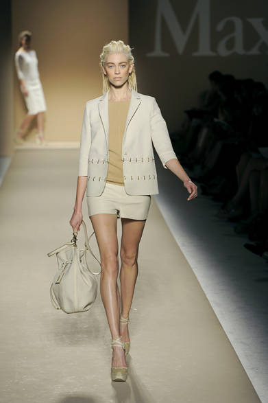 <strong>MaxMara｜マックスマーラ</strong>　2012年春夏コレクション速報