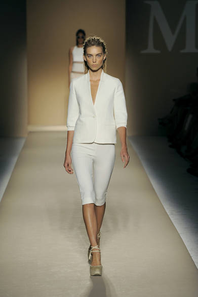 <strong>MaxMara｜マックスマーラ</strong>　2012年春夏コレクション速報