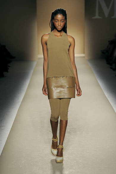 <strong>MaxMara｜マックスマーラ</strong>　2012年春夏コレクション速報