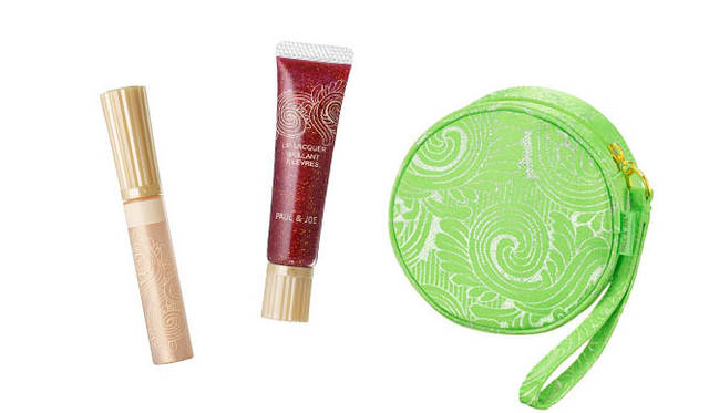 <strong>PAUL&JOE BEAUTE｜ポール＆ジョー ボーテ</strong>　「オーナメンタル メイクアップ コレクション」 002 Noel