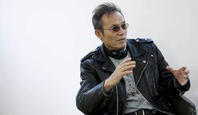 <strong>個展『陽と骨II』開催  写真家 操上和美インタビュー</strong>