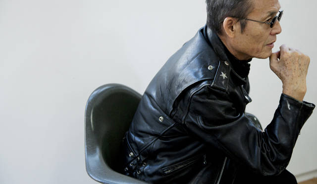 <strong>個展『陽と骨II』開催  写真家 操上和美インタビュー</strong>