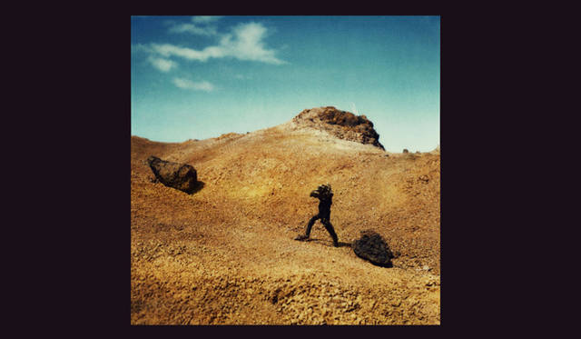 <strong>個展『陽と骨II』開催  写真家 操上和美インタビュー</strong>