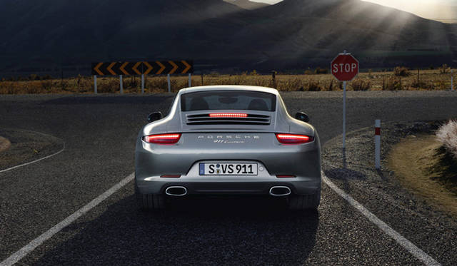 <strong>Porsche 911 Carrera｜ポルシェ 911 カレラ</strong>
