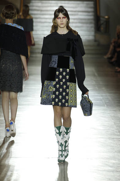 <strong>MIU MIU｜ミュウミュウ</strong>　2012年春夏コレクション速報