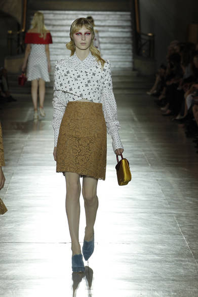 <strong>MIU MIU｜ミュウミュウ</strong>　2012年春夏コレクション速報