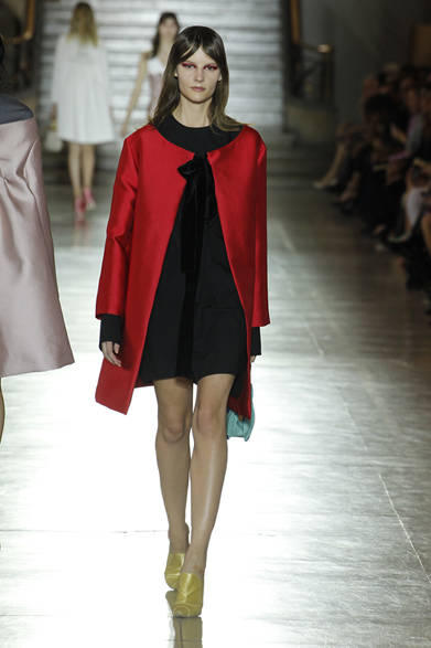 <strong>MIU MIU｜ミュウミュウ</strong>　2012年春夏コレクション速報