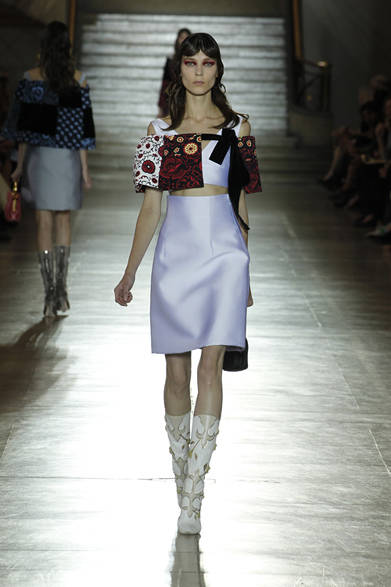 <strong>MIU MIU｜ミュウミュウ</strong>　2012年春夏コレクション速報