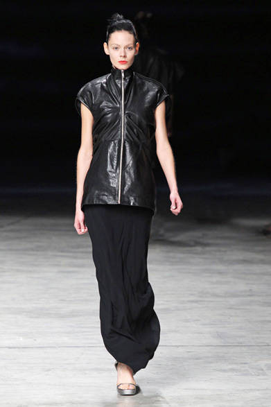 <strong>RICK OWENS｜リック オウエンス</strong>　2012年春夏コレクション速報