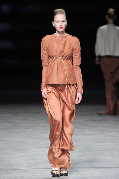 <strong>RICK OWENS｜リック オウエンス</strong>　2012年春夏コレクション速報