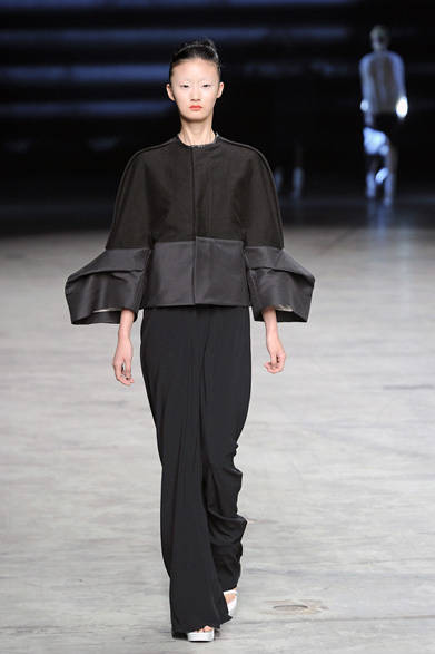 <strong>RICK OWENS｜リック オウエンス</strong>　2012年春夏コレクション速報
