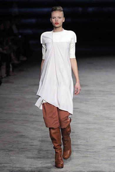 <strong>RICK OWENS｜リック オウエンス</strong>　2012年春夏コレクション速報