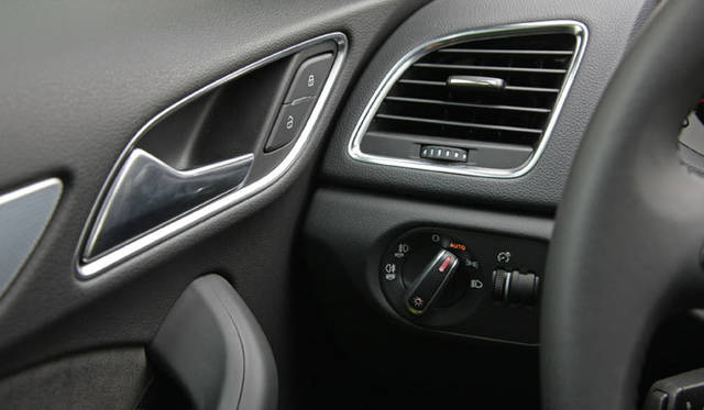 <strong>Audi　Q3｜アウディ Q3</strong>