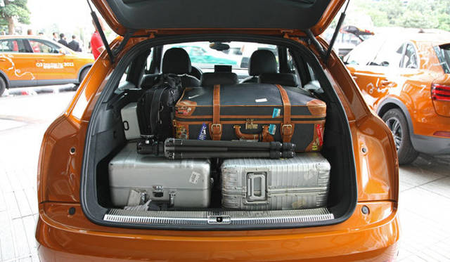 <strong>Audi　Q3｜アウディ Q3</strong>