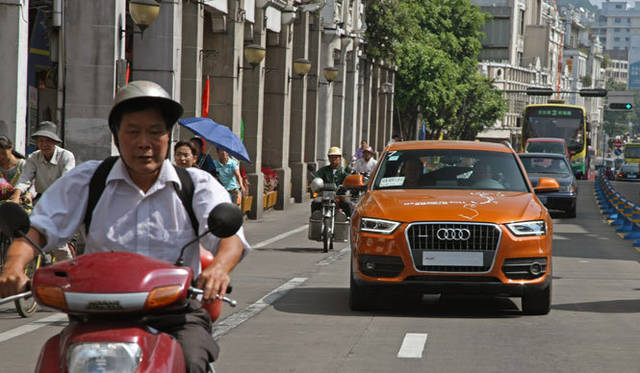 <strong>Audi　Q3｜アウディ Q3</strong>