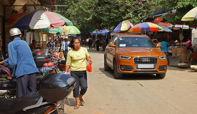 <strong>Audi　Q3｜アウディ Q3</strong>