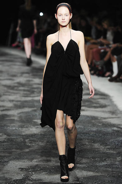 <strong>A.F.VANDEVORST｜A.F.ヴァンデヴォースト</strong>　2012年春夏コレクション速報