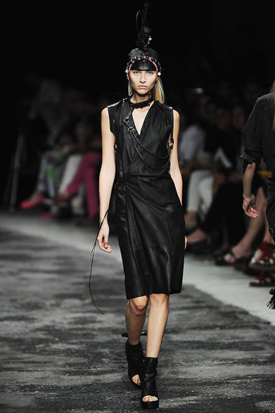 <strong>A.F.VANDEVORST｜A.F.ヴァンデヴォースト</strong>　2012年春夏コレクション速報