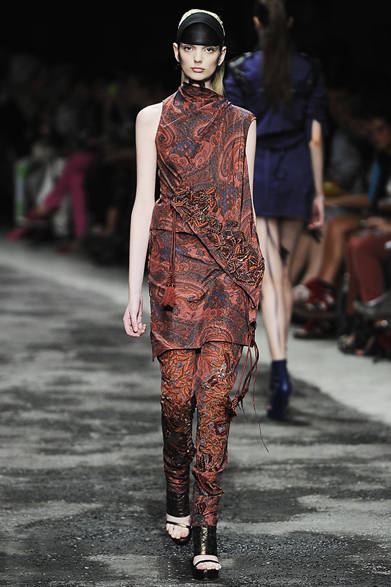 <strong>A.F.VANDEVORST｜A.F.ヴァンデヴォースト</strong>　2012年春夏コレクション速報