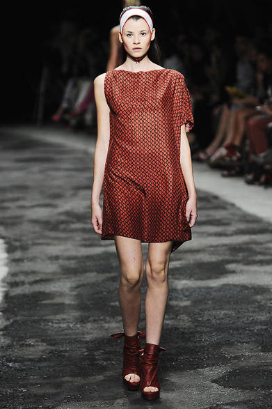 <strong>A.F.VANDEVORST｜A.F.ヴァンデヴォースト</strong>　2012年春夏コレクション速報